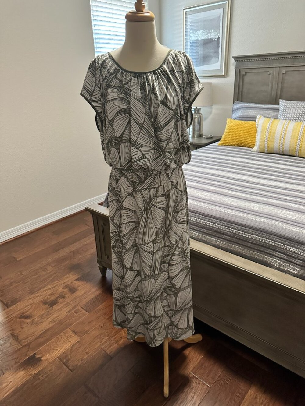 Chico's Traverler's Floral Maxi Dress NWT